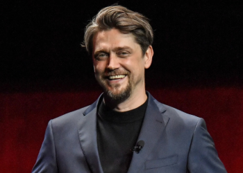 Andy Muschietti (1) - DC's Biggest Batman Bombshell: Muschietti Sets Clock Ticking on 'Brave and the Bold'