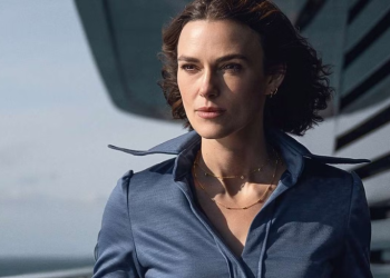 The Woman In Cabin 10