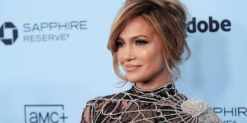 Ayaf(8) - Jennifer Lopez’s Cinematic Triumph: A Star-Studded Celebration of ‘Kiss of the Spider Woman’ at Sundance