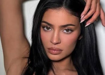 Bysv(4) - Kylie Jenner to Make Acting Debut in A24 Film The Moment, Produced by Charli XCX