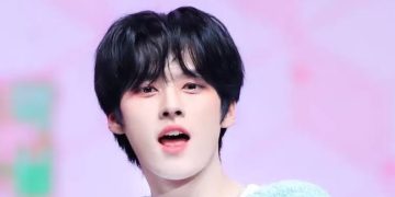 G7qg(8) - Stray Kids’ Lee Know Celebrates His Birthday with a Meaningful 200 Million Won Donation