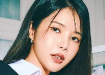 Igd(2) - MAMAMOO’s Solar Stuns Fans with Unexpected Military Enlistment Announcement