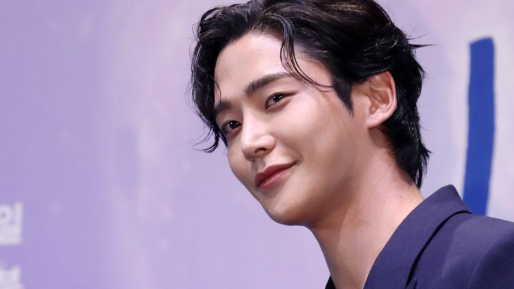 Ugd5(4) - Rowoon Takes on Japan: The Rising Star’s First Japanese Film Project “Lastman -FIRST LOVE-” Ahead of Enlistment