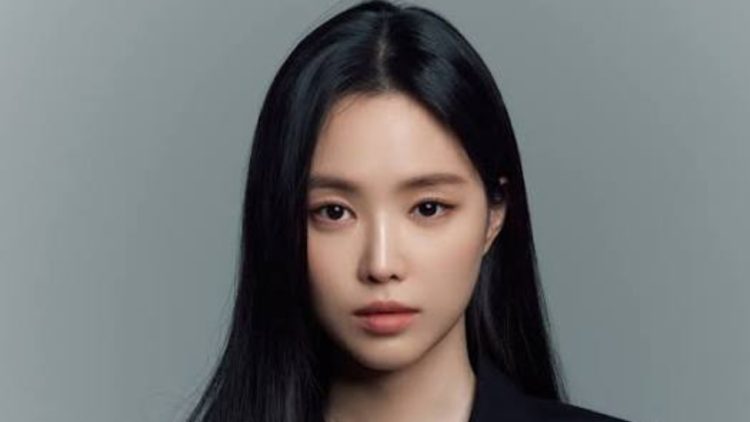 Vyr(1) - Son Na-eun Joins Cast of 2025 SBS Drama “Manager Kim”