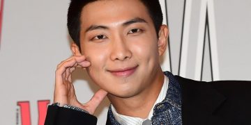 Ywgv(10) - RM’s Generosity Sparks Massive Donations Amid Transparency Concerns in South Korea