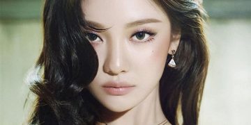 Cu(3) - Viral Criticism of aespa's NingNing Sparks Heated "Poor Attitude" Debate Over Instagram Live