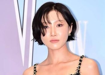 Cygj(7) - MAMAMOO’s Hwasa Achieves First Perfect All-Kill for a Female Soloist in 2025 with "Good Goodbye"