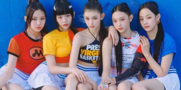 Dty(2) - NewJeans Fandom Stages Truck Protest Amid Escalating HYBE Tensions, Demanding Immediate Artist Protection and Clarity