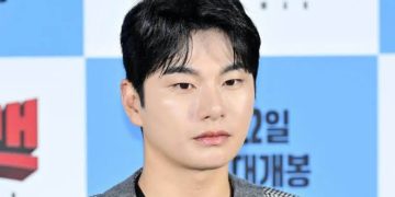 Hw7wk(2) - Lee Yi Kyung Resumes Filming ‘I’m Solo’ After Private Life Rumors