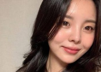 Hw7wk(4) - BTS’s J-Hope’s Sister Jung Ji Woo Concludes Her Fashion Brand Charmeeze: Reflecting on a Decade of Style and Creativity