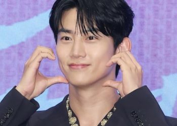 Hw7wk(7) - 2PM’s Taecyeon Opens His Heart: Announces Marriage With Touching Letter to Fans