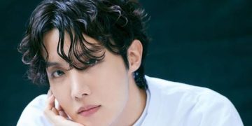 Iu6v(4) - fromis_9 Rings in Winter with New Carol "White Longing"