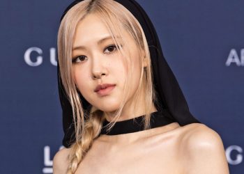 Iu6v(8) - Rosé Secures Exclusive Performance at GRAMMY Museum Following Historic Nominations