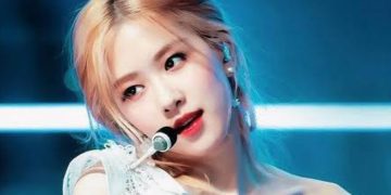 Iyv(9) - Rosé's GRAMMYs Nomination Sparks Historical Debate: K-Pop Soloist vs. Korean Solo Singer