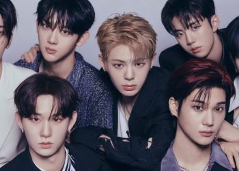 Sh6(2) - EVNNE's Future Secured: Multiple Members Renew Contracts with Jellyfish Entertainment