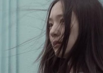 Vsusu(4) - Krystal Announces Solo Album “Solitary” Through Intimate Documentary “Charging Crystals”