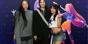 33r(2) - Breaking Global Records: HUNTR/X’s "Golden" Achieves Double Platinum Status in the UK