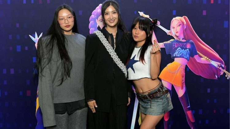 33r(2) - Breaking Global Records: HUNTR/X’s "Golden" Achieves Double Platinum Status in the UK