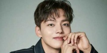 Gui(2) - Yeo Jin Goo Prepares for Military Service, Shares Photo of New Buzz Cut