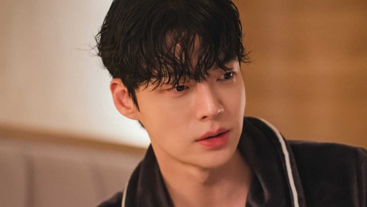 Gyfsh(4) - Fresh Beginnings: Actor Ahn Jae Hyun Signs with New Agency Studio UHoo