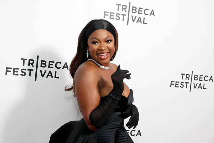 Naturi Naughton-Lewis