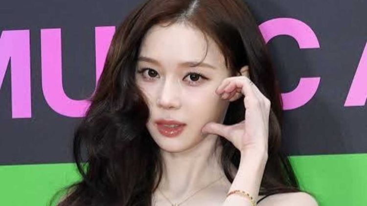 R6systu(1) - Radiance at Gocheok: aespa’s Winter Amazes at MMA 2025 While Quietly Addressing Rumors