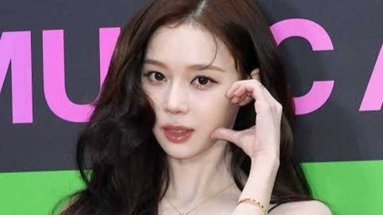 R6systu(1) - Radiance at Gocheok: aespa’s Winter Amazes at MMA 2025 While Quietly Addressing Rumors