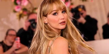 Jennifer Lawrence - Jennifer Lawrence Drops Katniss Bombshell: Hunger Games Fans Get Epic Reunion News