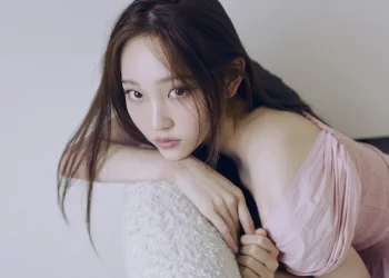 Youngseo - Why Did Youngseo Really Leave ILLIT? The Trainee Who Vanished Before Debut