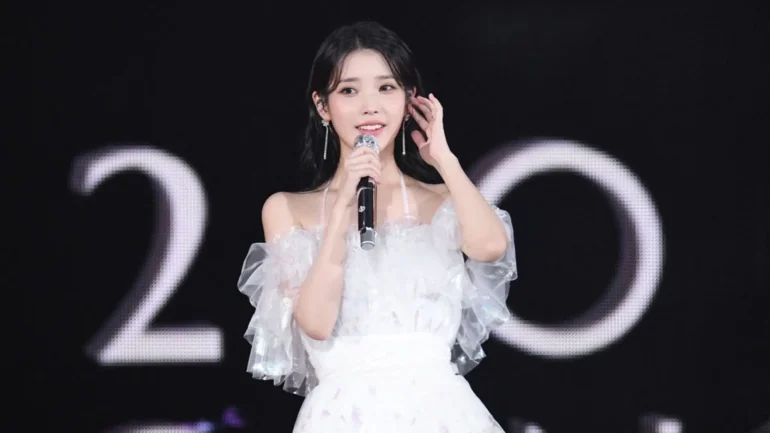 IU (Lee Ji-eun)