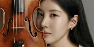 Ututsutsitiyiy(2) - Girls’ Generation’s Seohyun Debuts as Violin Soloist for Classical Outreach