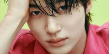 Utxuts4u(6) - Byeon Woo Seok Donates 200 Million Won to Support Vulnerable Youth