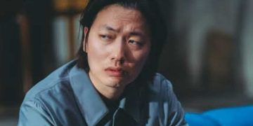 Utxuts4u(9) - Lee Dong Hwi Withdraws from Theater Production Following Rehearsal Injury