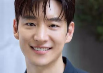Hshsv from Actor Lee Je-Hoon Donates 100 Million Won to Support Cancer Research and Underprivileged Patients