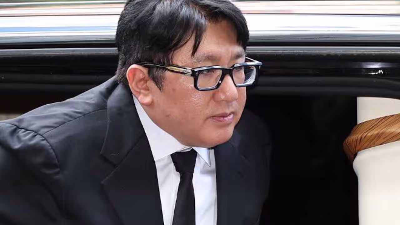Jwueve4 from Bang Si Hyuk’s Complex Role in BTS’s Historic Comeback