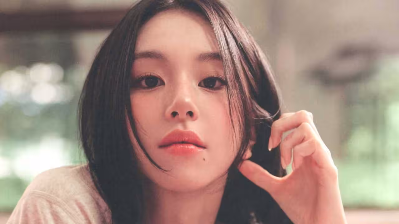 Urzruzru10 from JYP Entertainment Announces Schedule Adjustments for TWICE’s Chaeyoung Due to Lumbar Discomfort