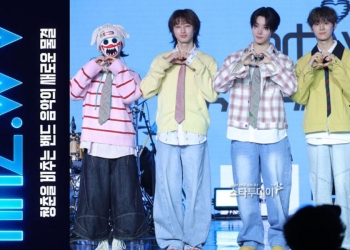 1 33 from K-pop Band hrtz.wav Debuts With The First Wave, Ushering In A New Generation Of Band Music