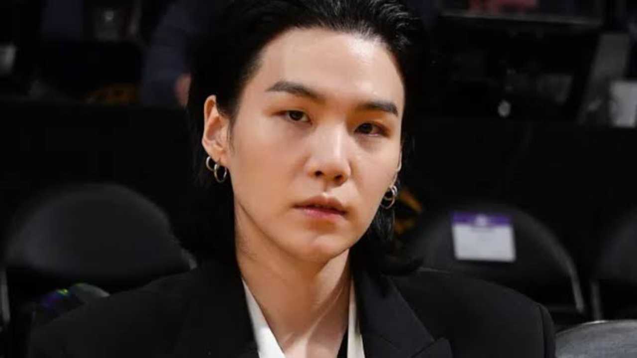 Bsukwbw1 from HYBE Accused of Exploiting Suga’s Status for Exclusive Content