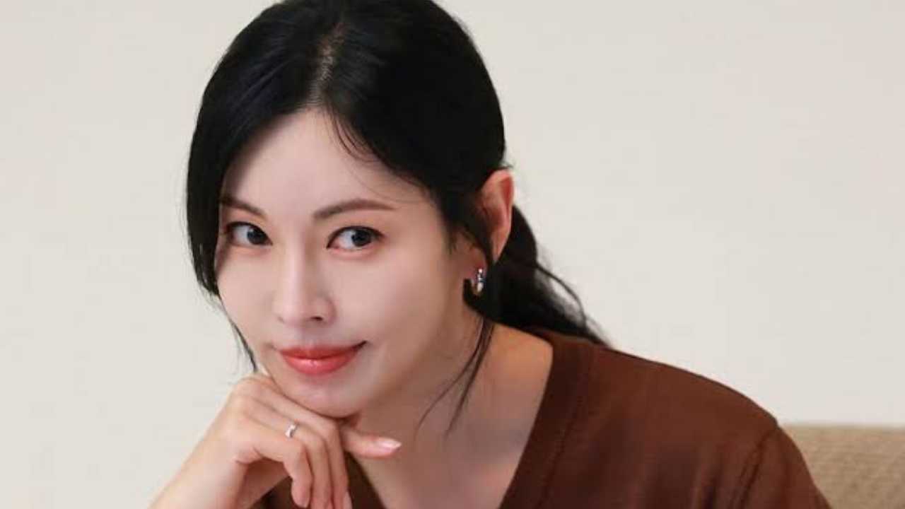 Heuwjv1 from Kim So Yeon Eyes Lead Role in Upcoming Drama "A Virtuous Business"