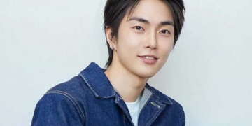 Yiy8d85s58z7 from XngHan Returns With A New Chapter Making the Debut Mini-Album Glow