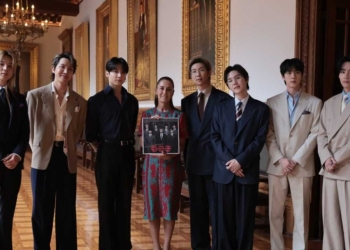 Fuodj3 from BTS Makes a Landmark Appearance at the Presidential Palace in Mexico
