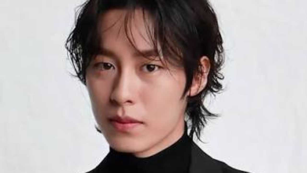 Fyodydiyx5 from Lee Jae Wook Formally Announces Military Enlistment Date for June 2026