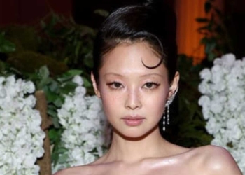 Kggutztiz10 from Jennie’s Avant-Garde Human Mermaid Look Sparks Intense Debate at Met Gala 2026
