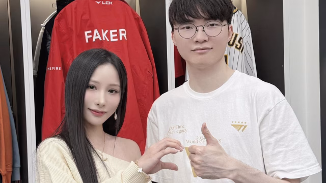 Cosplayer HaneAme Meets LoL Icon Lee 'Faker' Sang-hyeok in Rare Crossover Moment