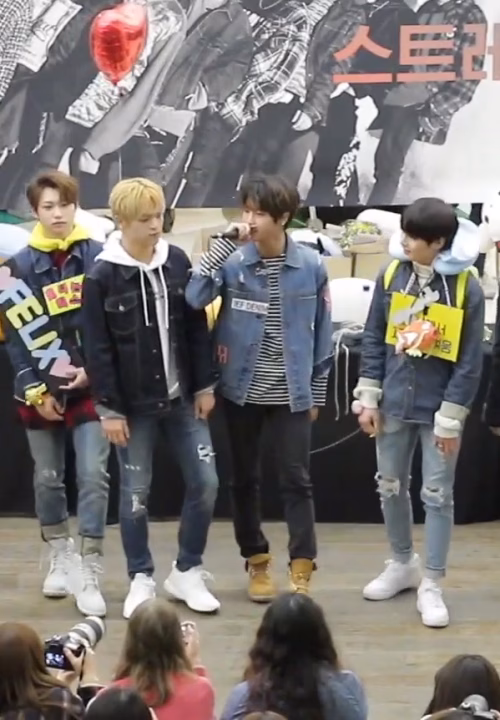 Stray Kids