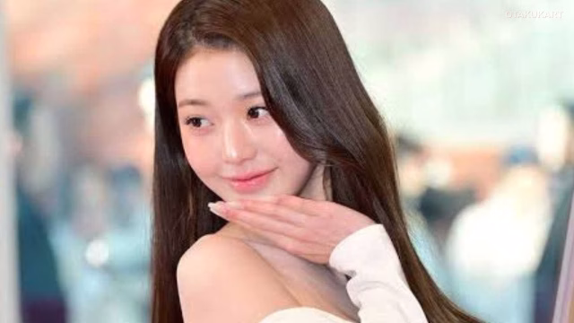 IVE’s Jang Wonyoung Sparks Divided Reactions Over Her Behavior During ‘Inkigayo’ Appearance